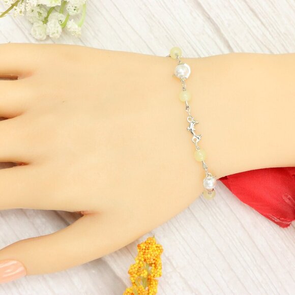 "Trendy Handmade Bracelet – A Thoughtful Gift for Girls & Women | UNVRC1365 - Picture 5 of 10